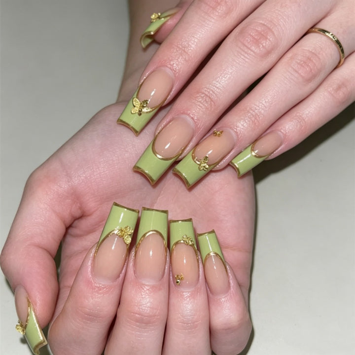 Artistic Heart-Embellished Press-On Nails Kalsten