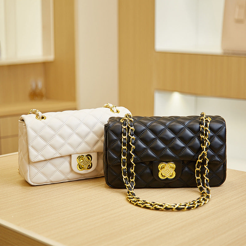 Elegant Quilted Chain Crossbody Handbag