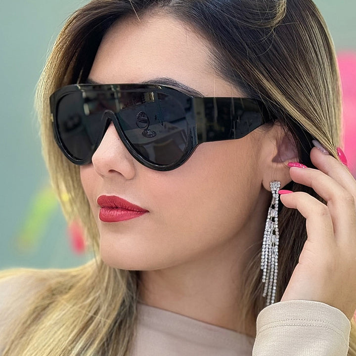 Women's fashionable privacy sunglasses with wide glamorous frame and UV protection Kalsten