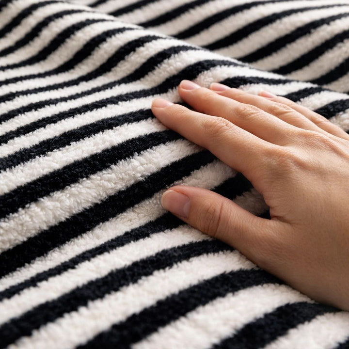 Ladies warms comfortable fleece blanket with elegant stripe structure Kalsten