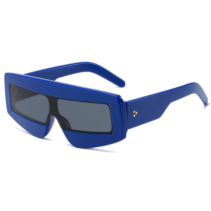 Women futuristic sunglasses in chunky design Kalsten