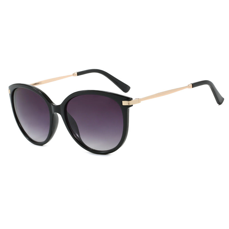 Women's sunglasses in trendy cat-eye design with lightweight frame and UV protection Kalsten