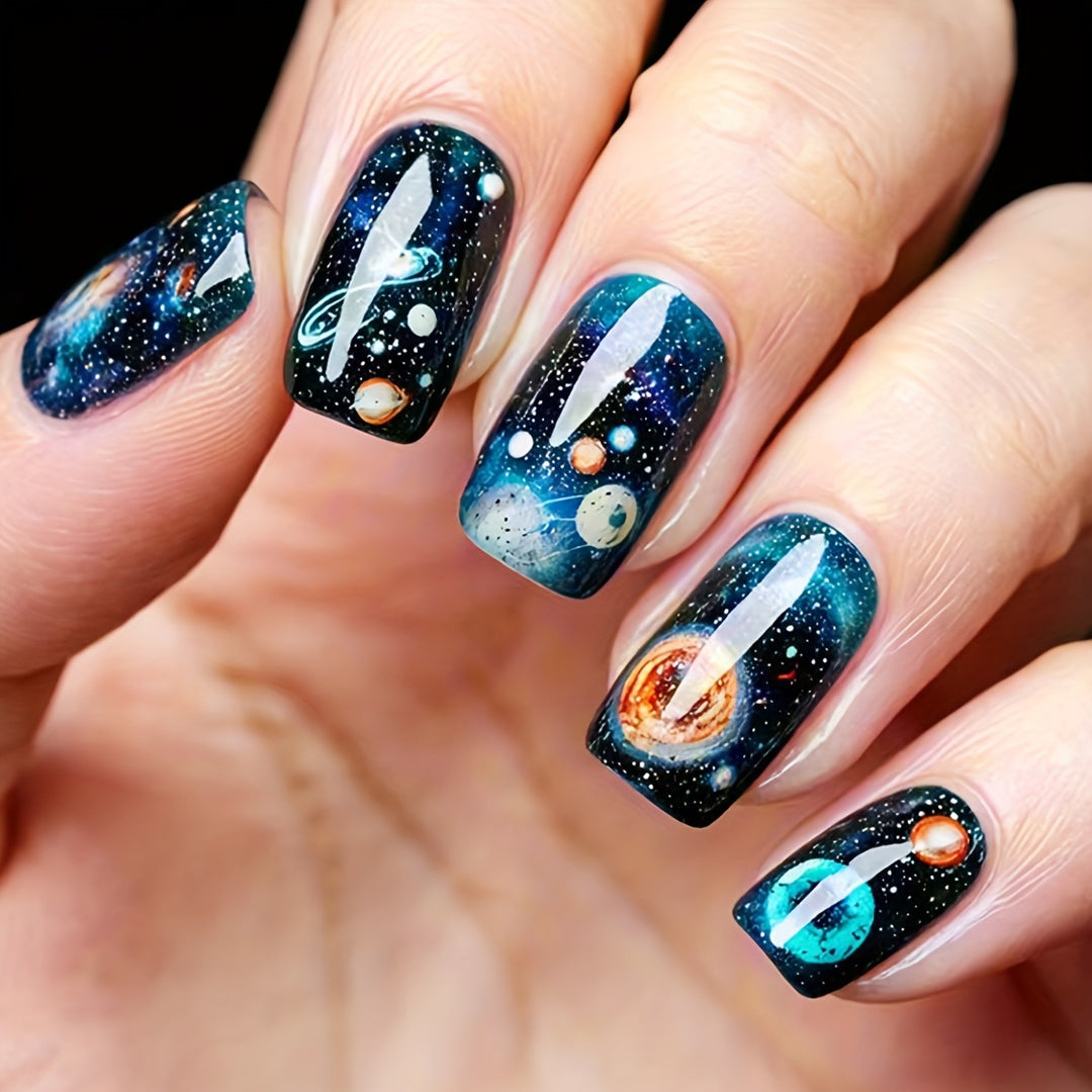Galaxy-Themed Nail Art Kalsten
