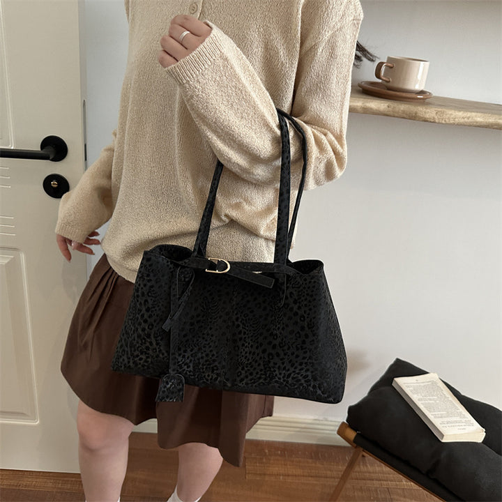 Stylish Cheetah Print Handbag