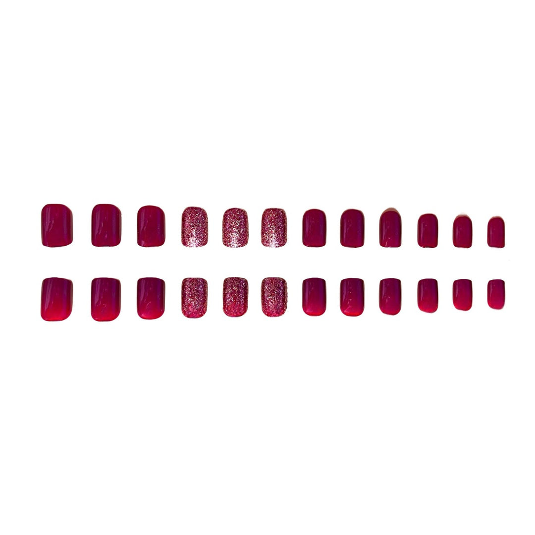 Glossy Press-On Nail Extensions with Glitter Kalsten