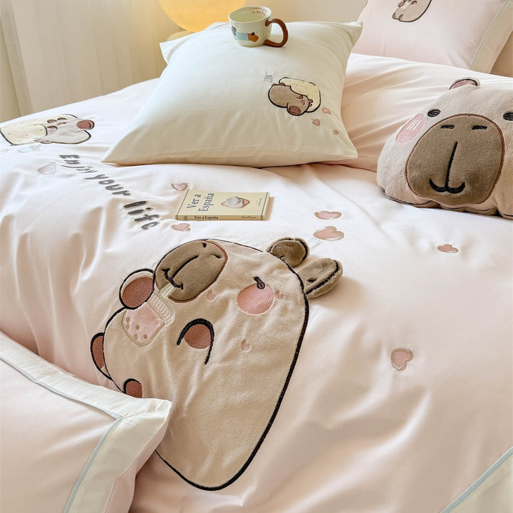Kawaii bedding set with appliquéd plush bears and breathable cotton satin