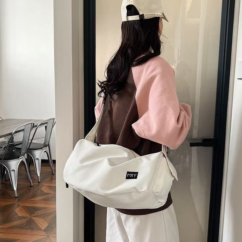 Shoulder bag with practical compartments Kalsten