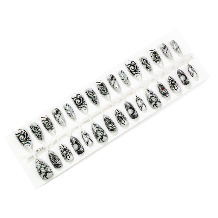 Artistic Statement Press-On Nail Set Kalsten