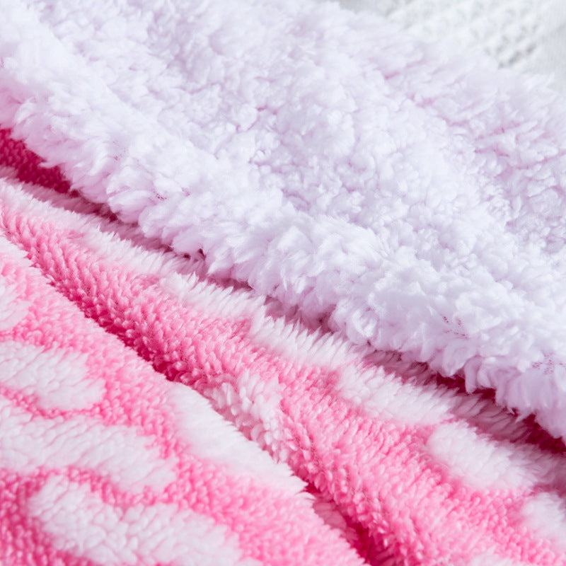 Women Cozy Reversible Blanket with Geometric Pattern Kalsten