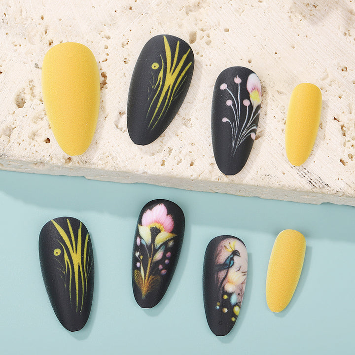 Artificial nails with floral patterns and accessories Kalsten