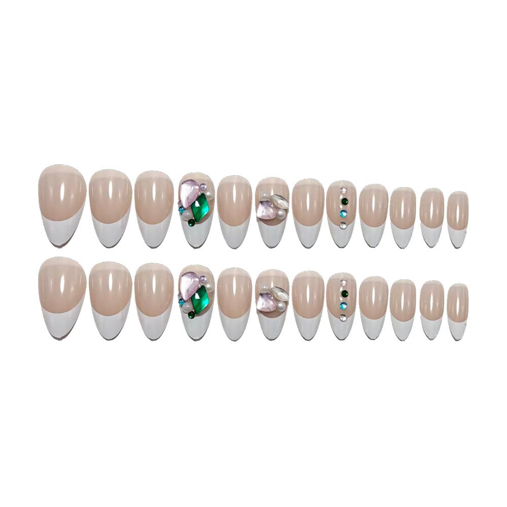 Artificial nails with glamorous rhinestone details Kalsten