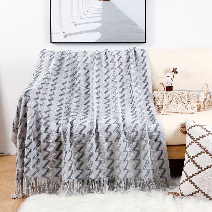 Decorative Throw Blanket Kalsten