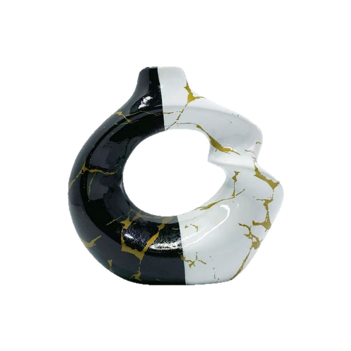 Modernist sculpture in abstract form Kalsten