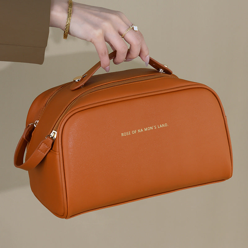 Cosmetic and Care Bag in Elegant Design with Practical Zipper Kalsten