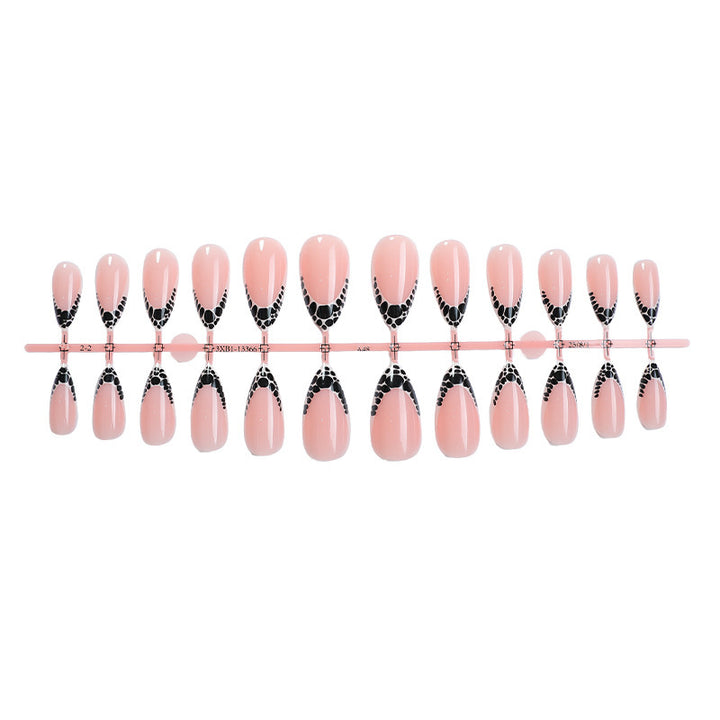 Stylish black and white patterned artificial nails Kalsten