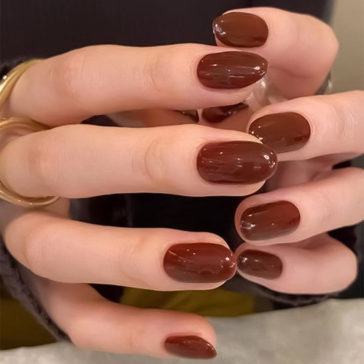 Elegant Nail Art with Gloss Finish Kalsten