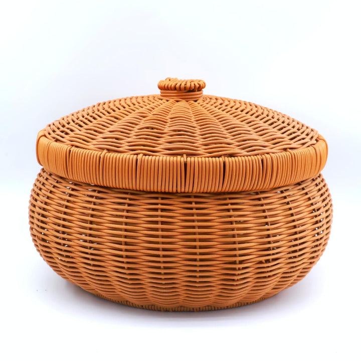 Women’s Braided Basket with Removable Lid Kalsten