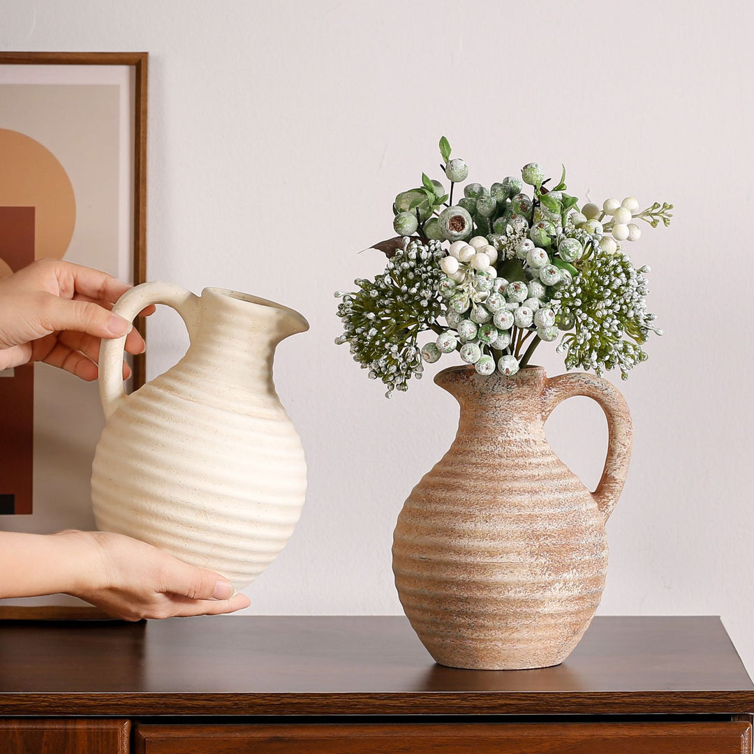 Handcrafted ceramic vase with ribbed structure Kalsten