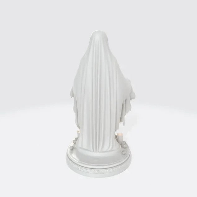 Decorative Ghost Figurine Kalsten