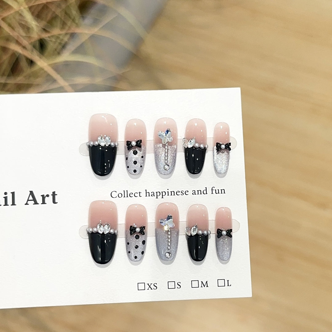 Glamorous Bow-Embellished Press-On Nail Set