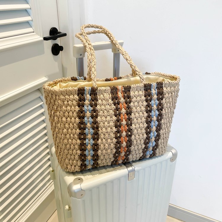 Handmade beach bag with colorful pattern Kalsten