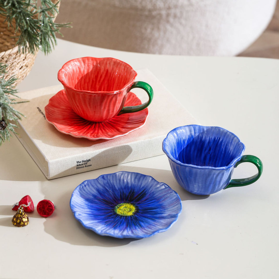 Ceramic mug with saucer in flower shape