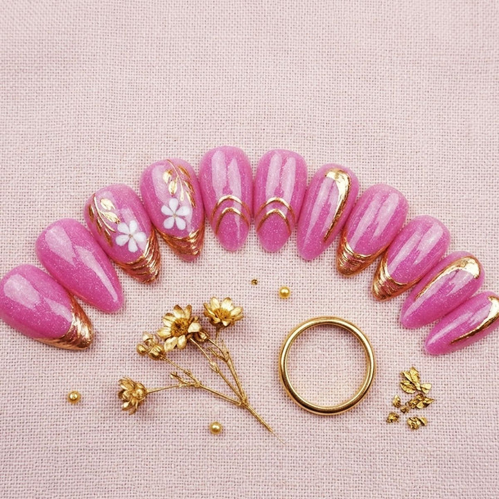 Flower-Embellished Press-On Nail Set