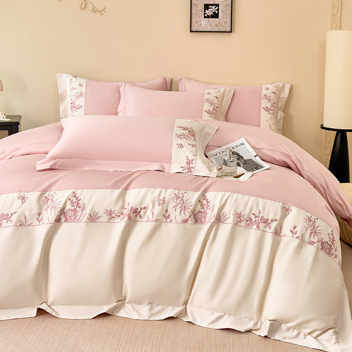 Luxurious bedding set with embroidered border and satin look