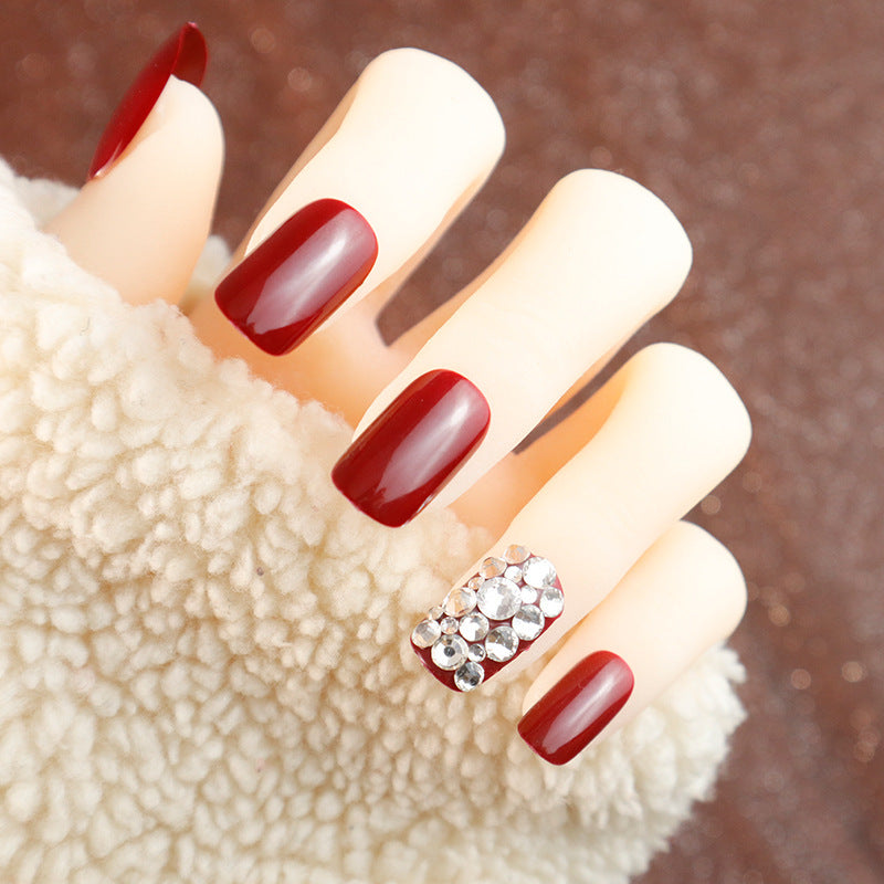 Glamorous Decorative Press-On Nail Set