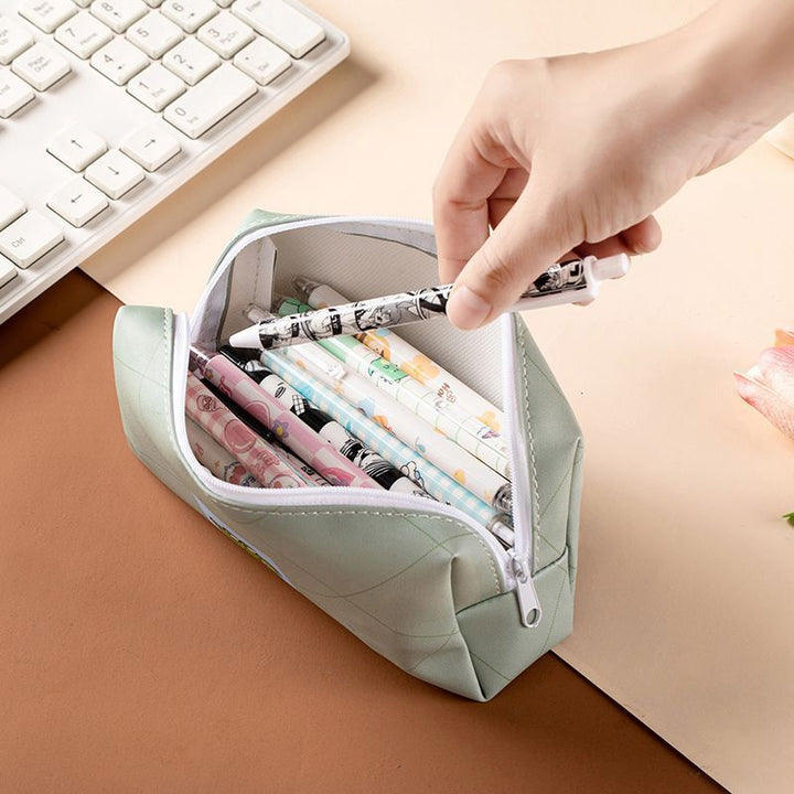 Creative Cartoon-Themed Zippered Pencil Case