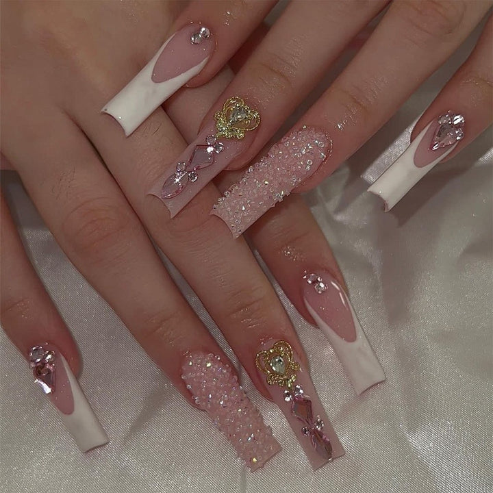 Artificial Nail Art Set with playful flower design and glittering accents Kalsten