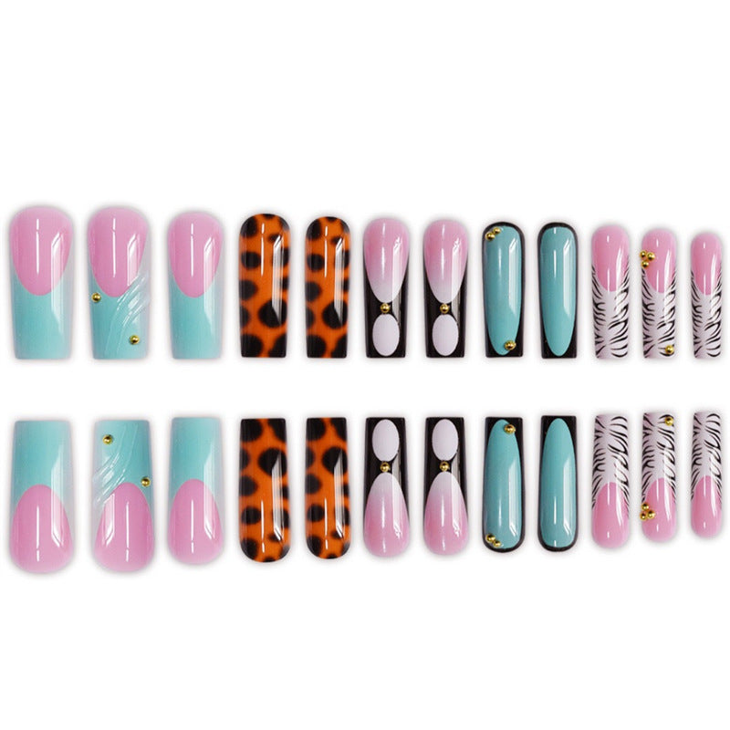Artistic Nail Art Kalsten