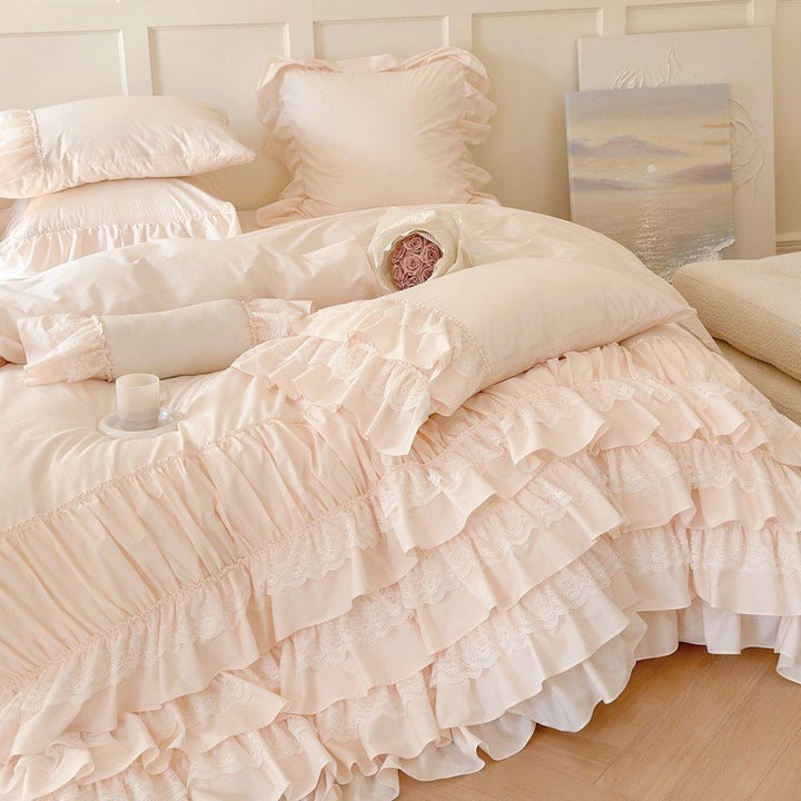 Romantic ruffle bedspread with lace trim