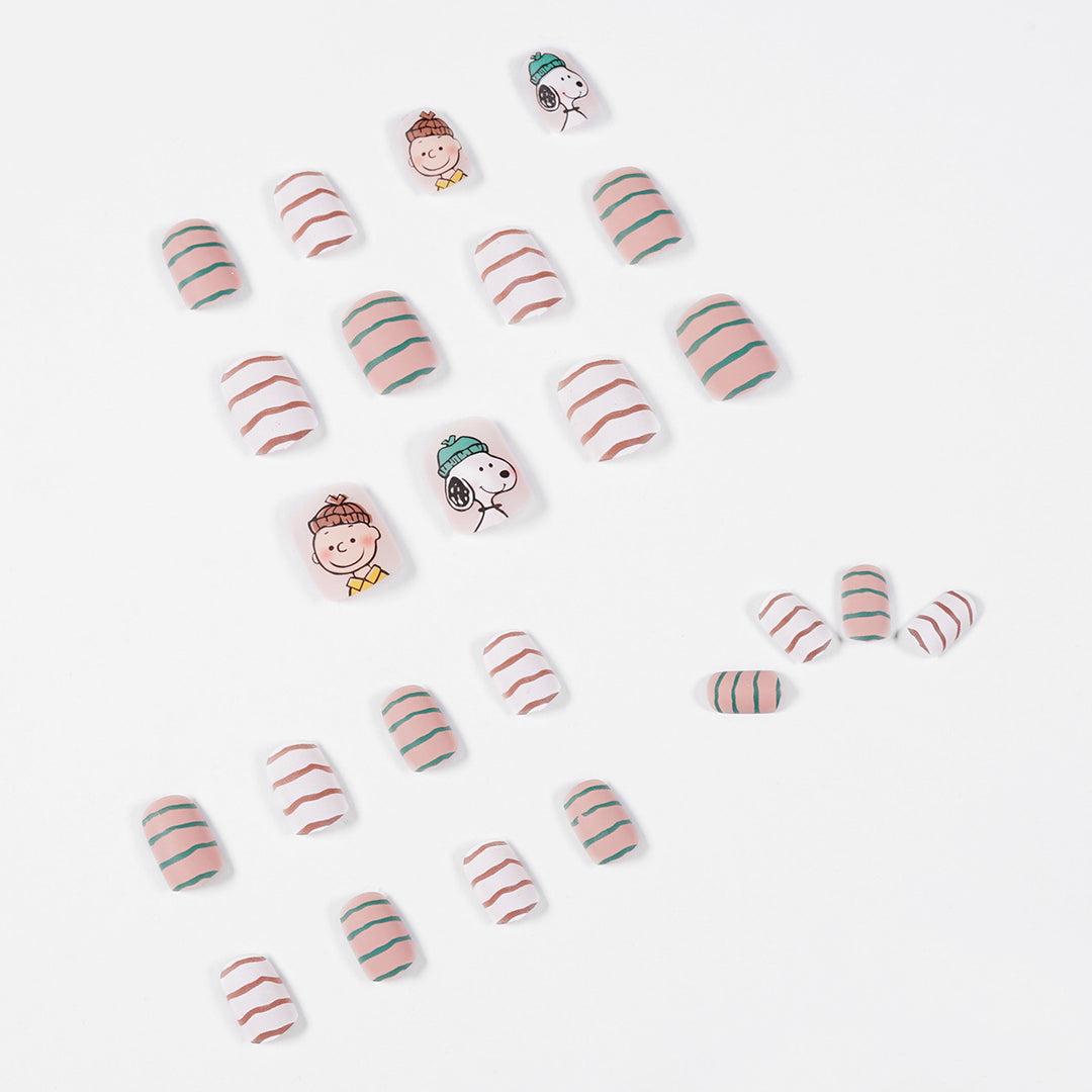 Artificial artificial nails with playful mascot design Kalsten