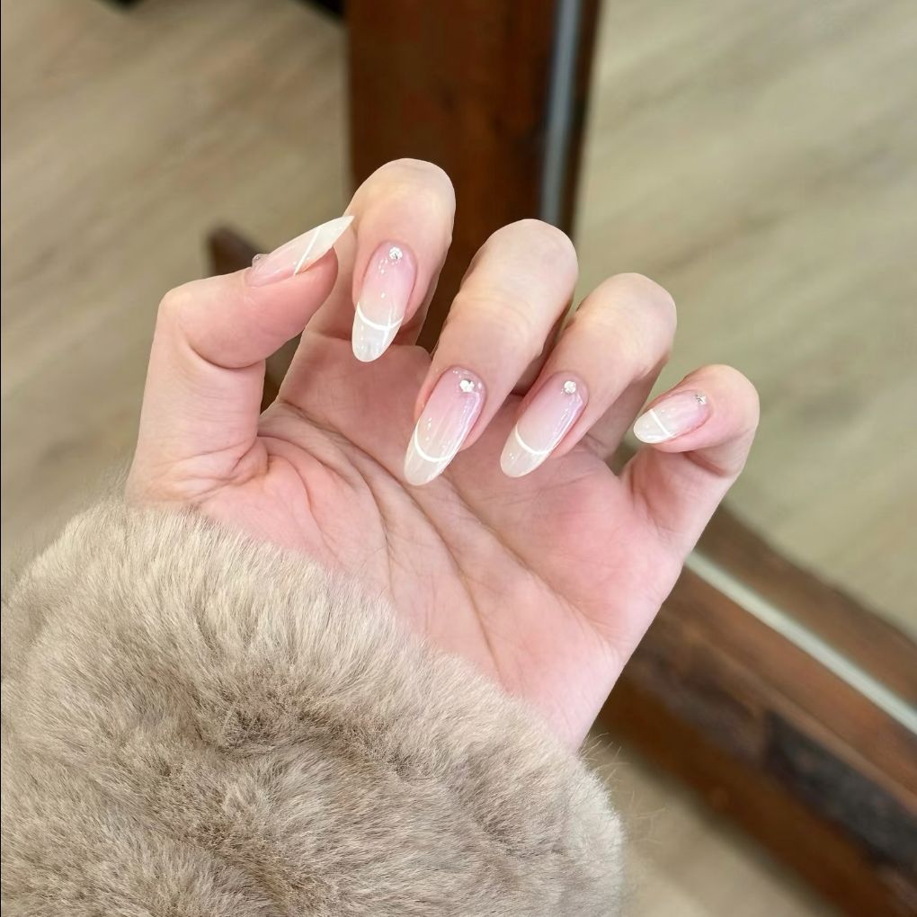 Stylish and Elegant Nail Extensions