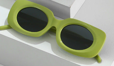 Modern Vintage-Inspired Oversized Sunglasses Kalsten
