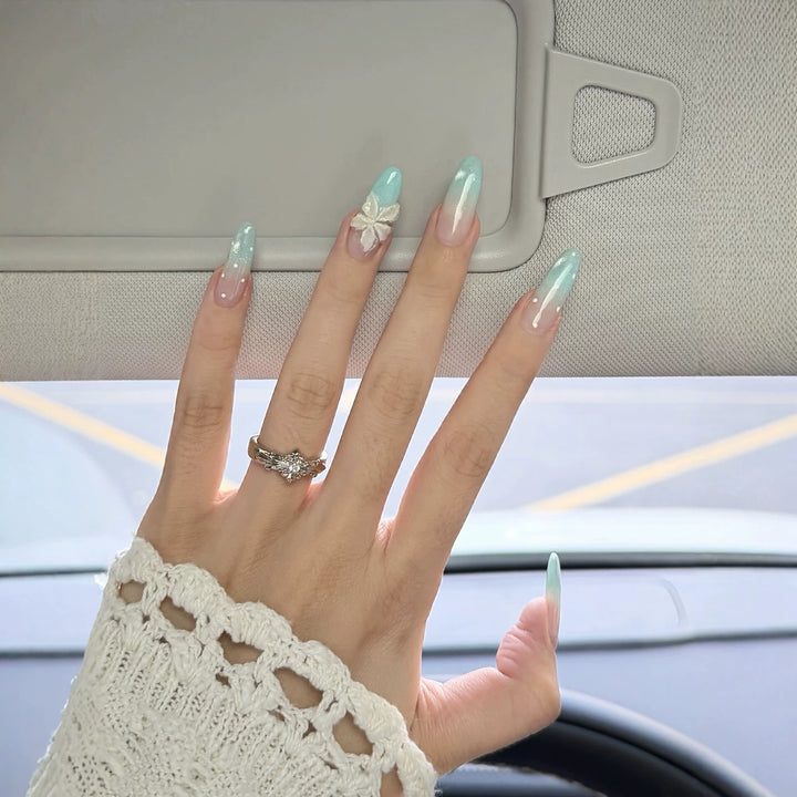Artistic Press-On Nail Art Set with Floral and Ombre Design