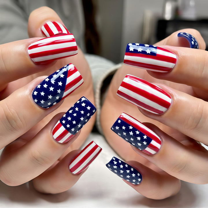 Artificial nails with American flag design Kalsten