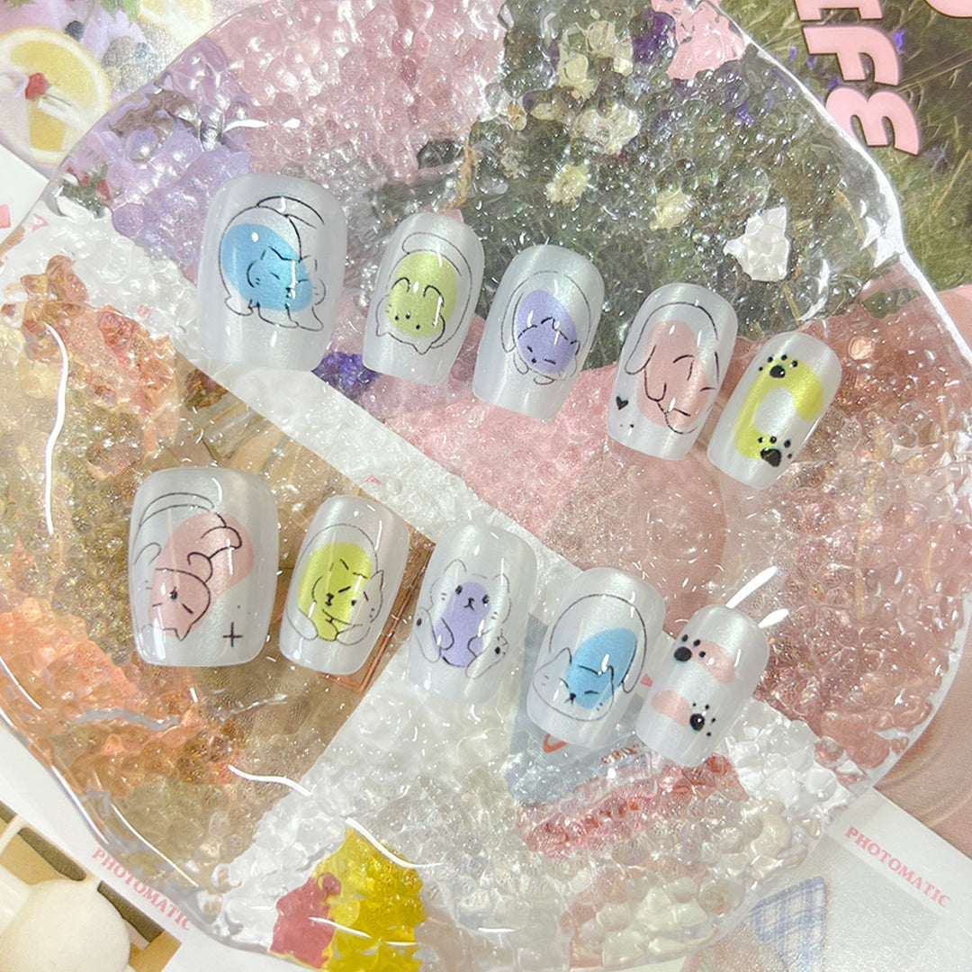 Creative nail art with animal motifs Kalsten