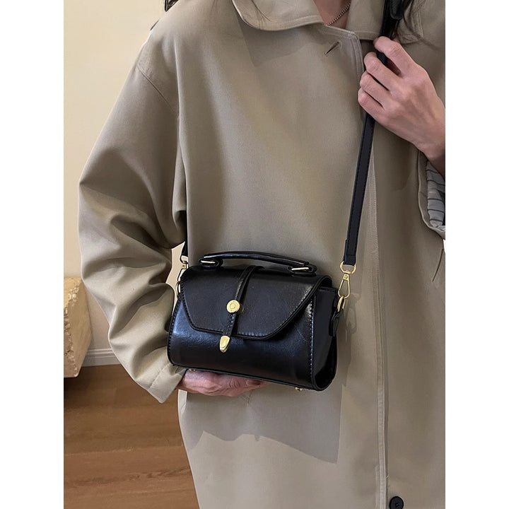 Elegant Structured Crossbody Handbag Kalsten