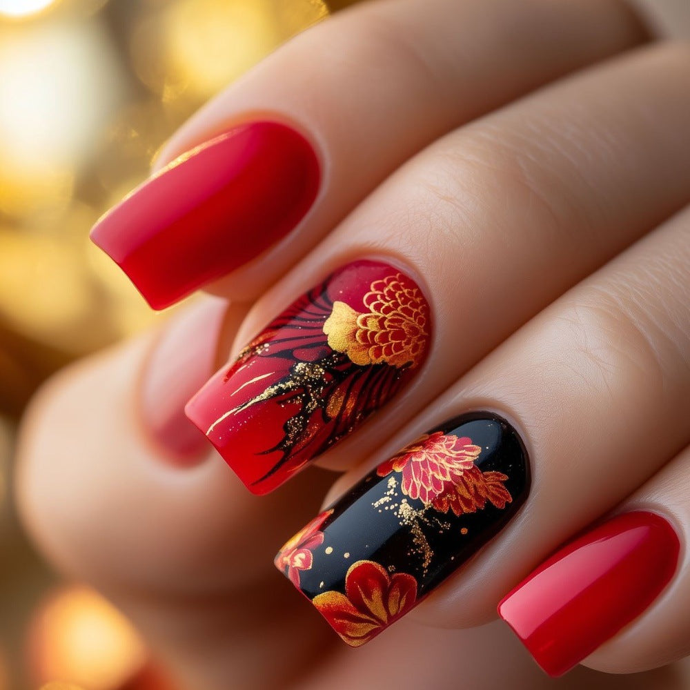 Artistic Nail Tips in Floral Design Kalsten