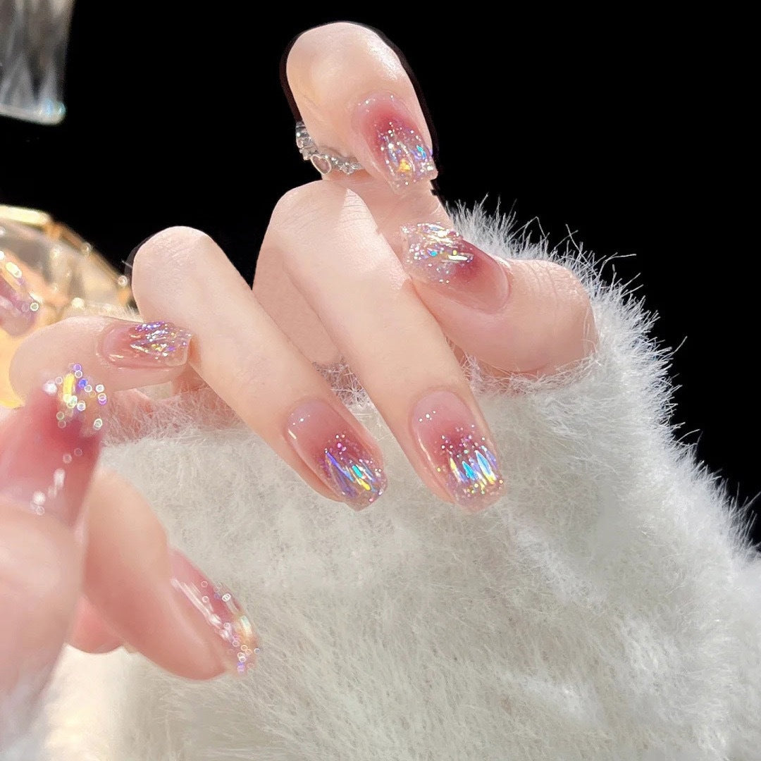 Artistic Glitter Nail Art Kalsten