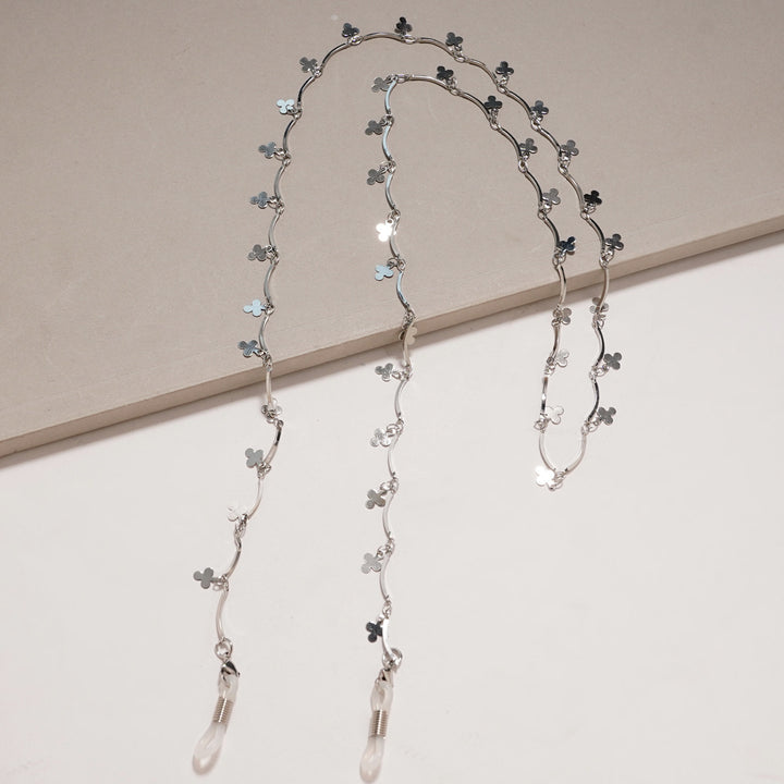 Star-Embellished Eyewear Chain kalsten