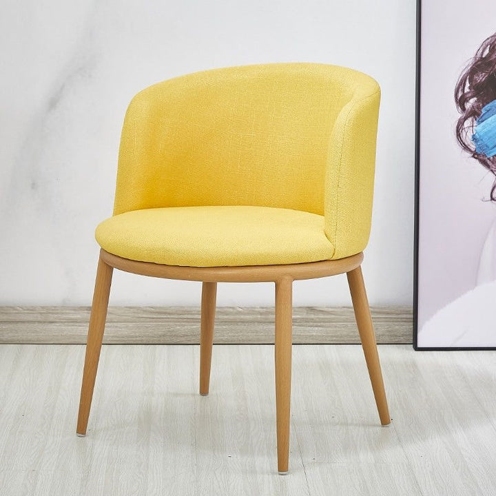 Polster chair with modern curves and comfortable seating surface Kalsten