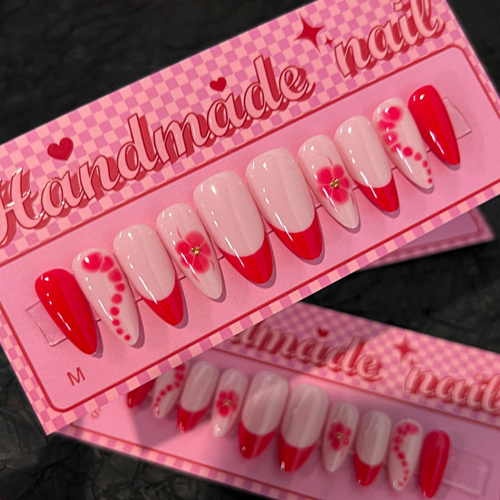 Artistic acrylic nails with floral design and trendy colors Kalsten
