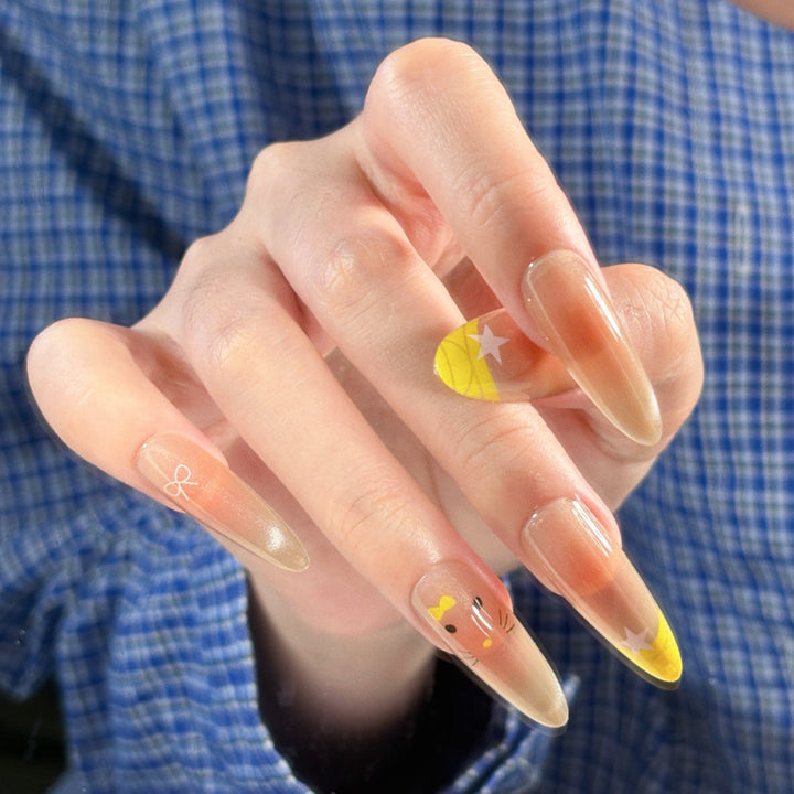 Artistic Press-On Nail Design Kalsten