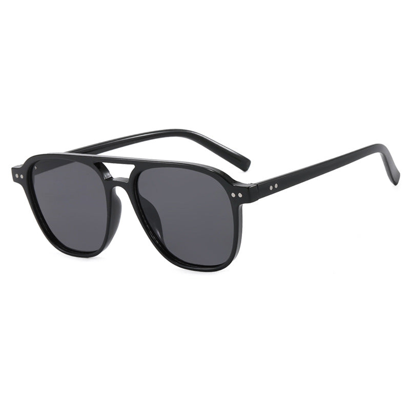Women’s modern square sunglasses with robust design and UV protection Kalsten