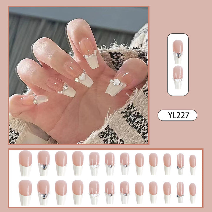 Artful nail extensions with 3D elements Kalsten
