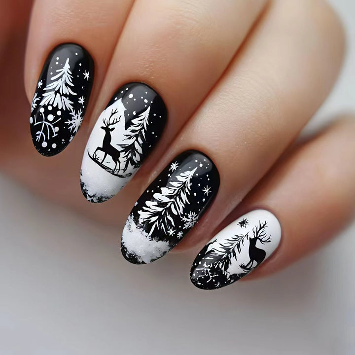 Snowy Winter-Themed Nail Art Kalsten