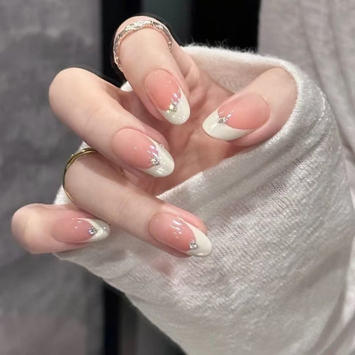 Elegantly Designed Faux French Tip Nail Kit